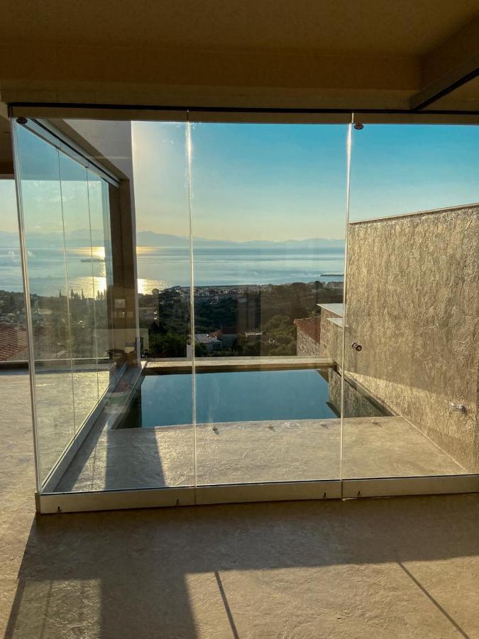 Mani Luxury Suites And Studios In Gytheio With Private Pools Экстерьер фото