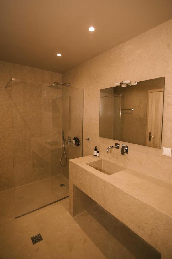 Mani Luxury Suites And Studios In Gytheio With Private Pools Экстерьер фото
