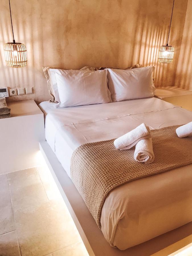 Mani Luxury Suites And Studios In Gytheio With Private Pools Экстерьер фото
