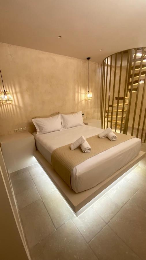 Mani Luxury Suites And Studios In Gytheio With Private Pools Экстерьер фото